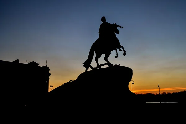 São Petersburgh, um monumento a Pedro I — Fotografia de Stock