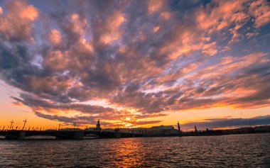 - Evet. - Evet, evet. - Evet.