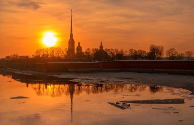 Nehirler ve kanallar St. Petersburg