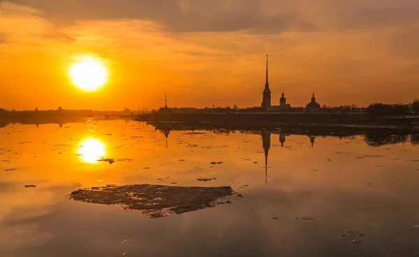 Реки и каналы Санкт-Петербурга — стоковое фото