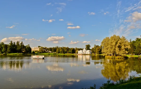 Summer, Pushkin 's Park — стоковое фото