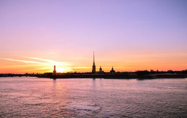 川や運河、サンクトペテルブルクの — ストック写真