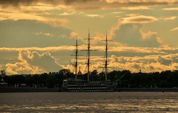 Las vistas de San Petersburgo — Foto de Stock