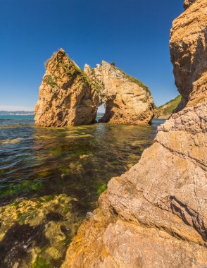 Uçuruma ve deniz