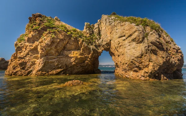 The cliffs and the sea — Stock Photo, Image