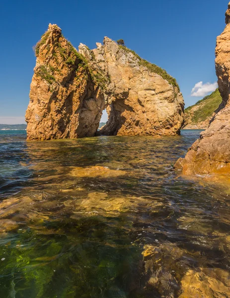 Uçuruma ve deniz