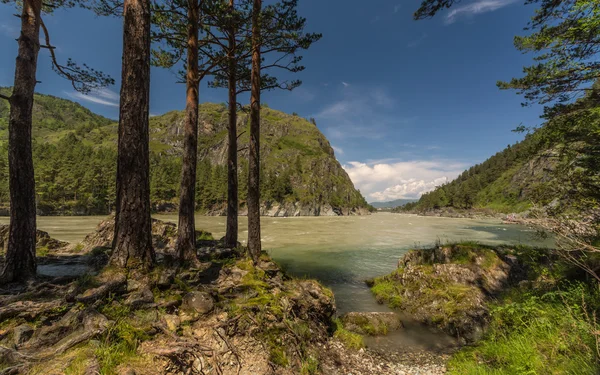 Hegyek és folyók — Stock Fotó