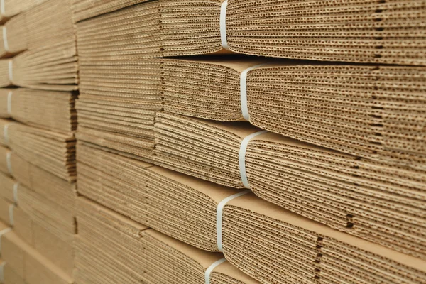 Karton Oluklu mukavva doku üzerinde kazık