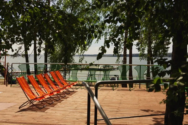 lüks otel Yüzme Havuzu deniz önünde