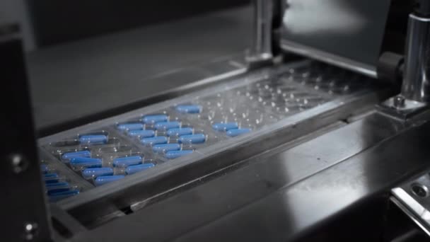 制造营养补充剂和维生素的制药机 — 图库视频影像