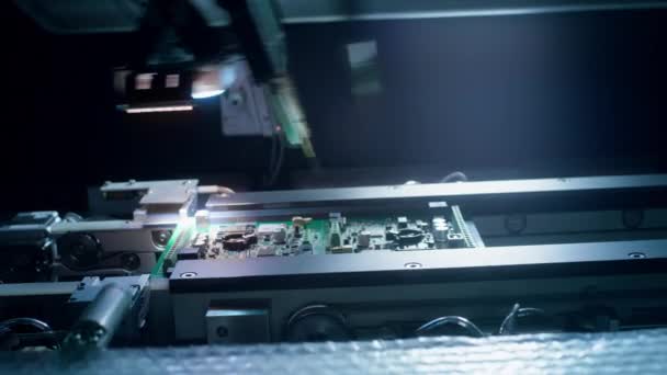 Produção de placas de circuito eletrônico, instalação de SMD — Vídeo de Stock