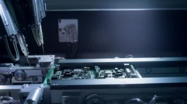 Elektronik bileşenleri olmayan yazdırılmış devre kartı montaj için hazır