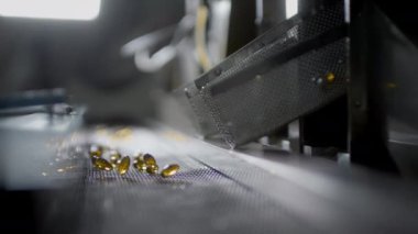 Vitamin üretiminde balık yağı jelatin kapsülleri, büyük ilaç