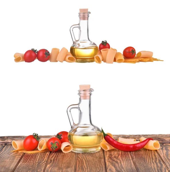 Set de fideos de pasta espagueti, botella con aceite de oliva, aceite de girasol, aceite amarillo, tomates cherry aislados sobre fondo blanco — Foto de Stock