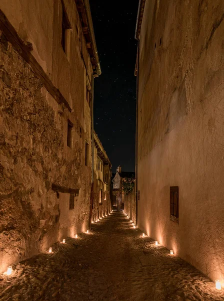 Pedraza 'da mumların olduğu gece, bu festival her yıl Temmuz, Pedraza, Segovia aylarında kutlanır..