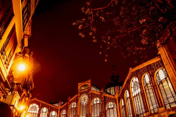 Toit Marché Art Nouveau Mercat Central Illuminé Intérieur Dans Nuit — Photo