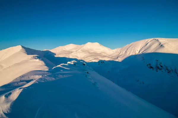 Hermoso Paisaje Montaña Invierno Día Frío Gran Altitud — Foto de Stock