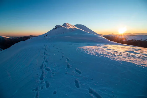 Increíble Paisaje Invierno Atardecer Montaña Gran Altitud Día Frío — Foto de Stock