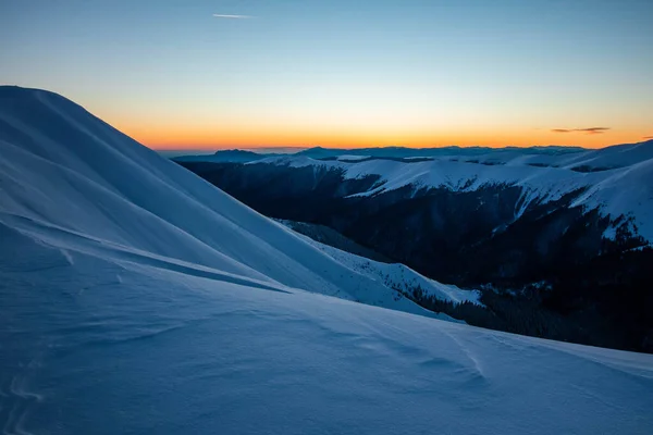 Increíble Paisaje Invierno Atardecer Montaña Gran Altitud Día Frío — Foto de Stock