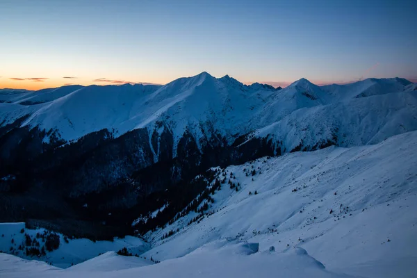 Increíble Paisaje Invierno Atardecer Montaña Gran Altitud Día Frío — Foto de Stock