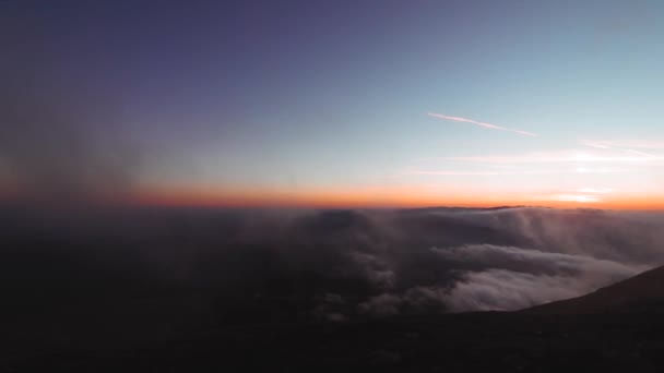 Piękny Zachód Słońca Szczytu Góry Jesienią — Wideo stockowe