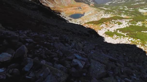 Een Prachtig Gletsjermeer Rotsachtige Berg Tijdens Herfst — Stockvideo