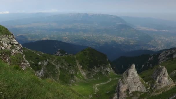 夏天从高空俯瞰美丽的山景 — 图库视频影像