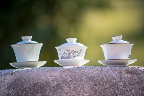 Três Gaiwans Chá Chinês Uma Pedra Fotografia De Stock