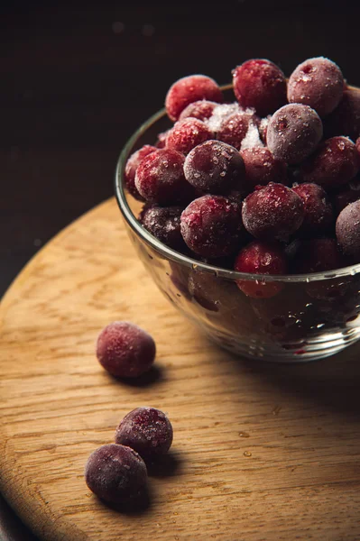 frutas de cerezas frescas con yogurt