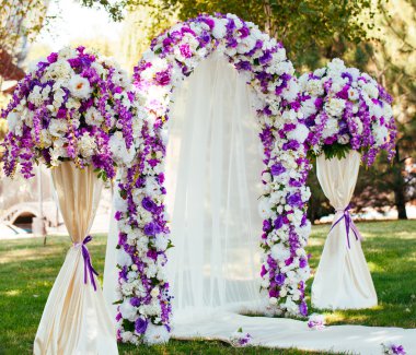 ipen havada düğün kemer