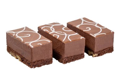 Beyaz arka planda izole edilmiş lezzetli ve sulu sufle.