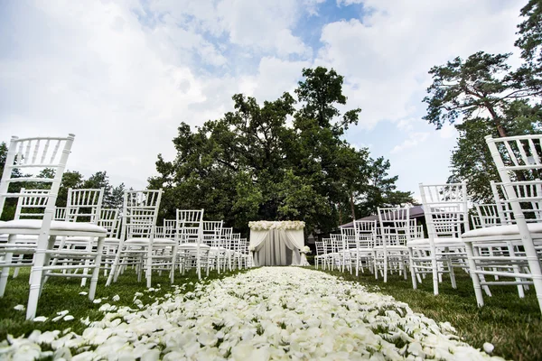 Güzel düğün kurmak