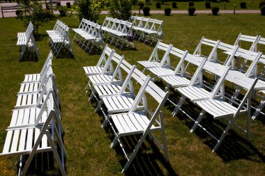 beyaz düğün sandalye