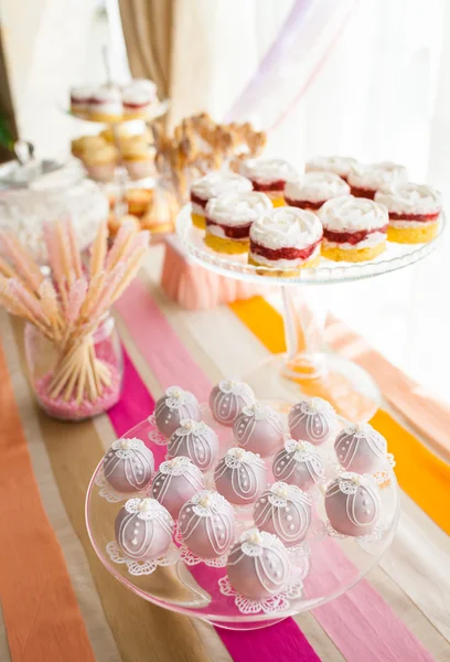 Decoraciones de barra de caramelo de boda —  Fotos de Stock