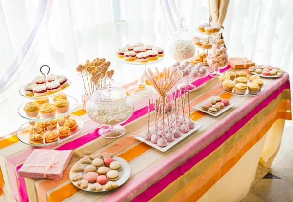 Decoração da barra de doces do casamento — Fotografia de Stock