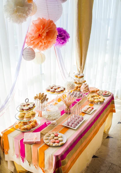Весільні цукерки бар прикраси — стокове фото