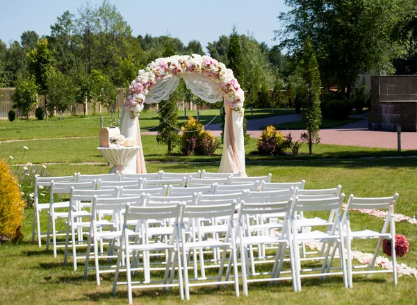 Bröllop ceremoni dekoration — Stockfoto