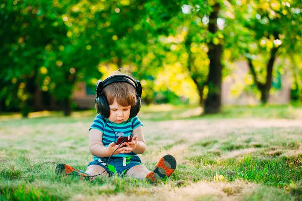 Little boy with headphone. young DJ — Stock Photo, Image