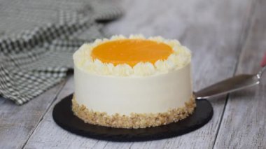 Turuncu jöleli havuçlu kek..