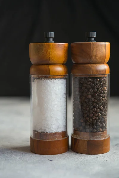 Wooden Salt And Pepper grinder Set for cooking