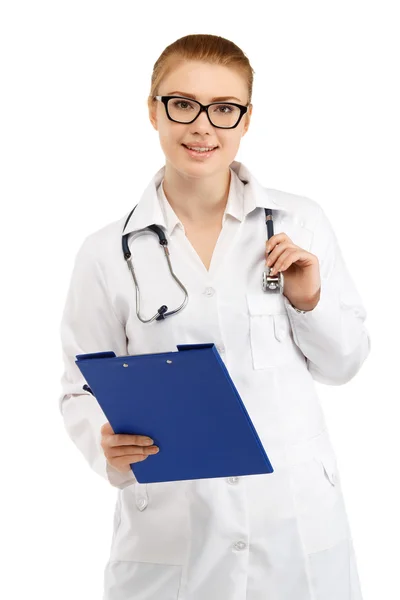Junge hübsche Ärztin in weißer Uniform — Stockfoto