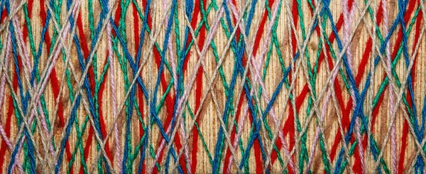 O fio multicolorido usado para decoração . — Fotografia de Stock