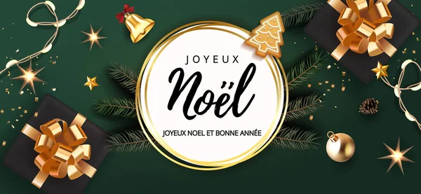 Francouzské písmo Joyeux Noel - Šťastný Nový rok a Veselé Vánoce. Vánoční slavnostní luxusní zelené a zlaté pozadí s dárky box a vánoční koule, hvězdy, zvonek, lehké girland, perník jedle Vektorová Grafika