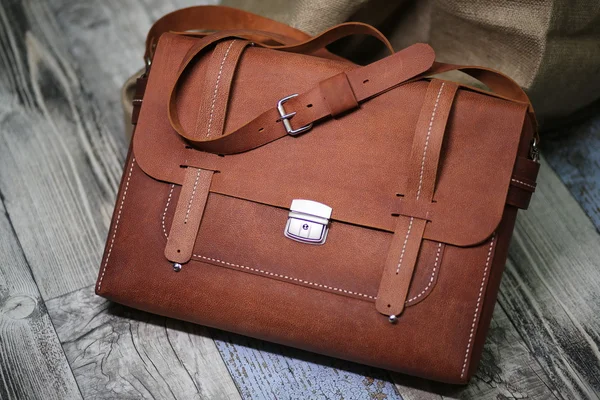 otantik deri evrak çantası