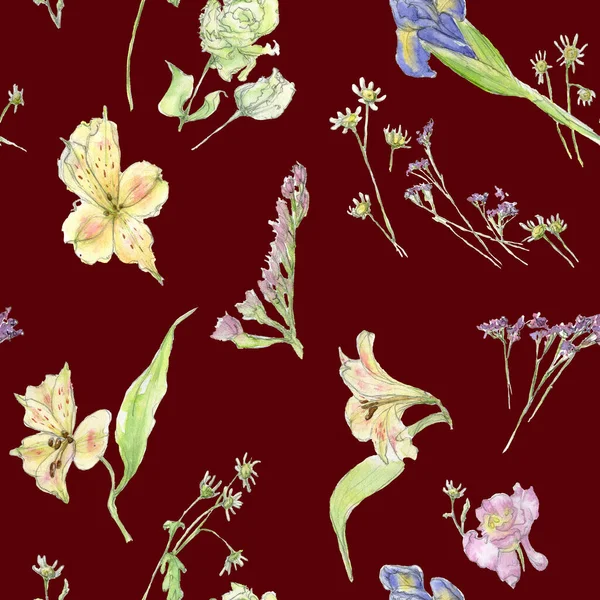 Aquarell nahtloses Muster mit pastellrosa, gelben, lila Blüten, grünen, botanisch von Hand gezeichneten Blättern auf bordorotem Hintergrund. — Stockfoto