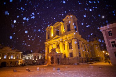 Timisoara Union Meydanı, Katolik Kubbesi