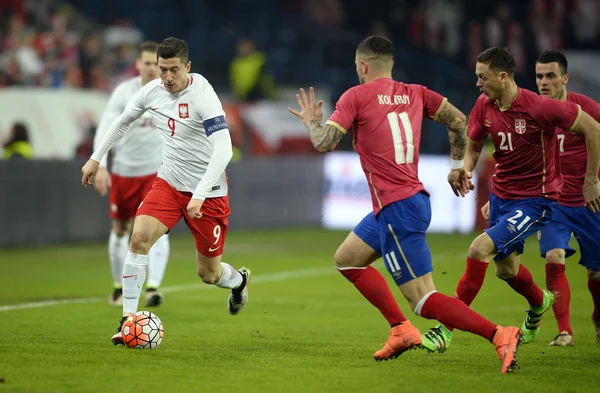 Dostu futbol oyun Polonya - Sırbistan