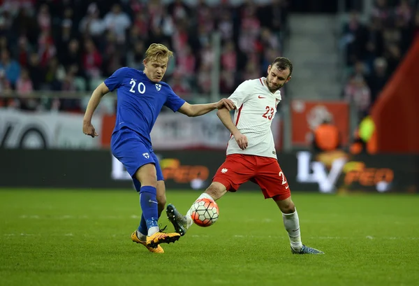 Dostu futbol oyun Polonya - Finlandiya