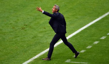 WARsaw, POLAND - 08 Eylül 2021: Dünya Kupası 2022 Katar eleme derecesi Polonya - İngiltere, Paulo Sousa Koç (Polonya) 