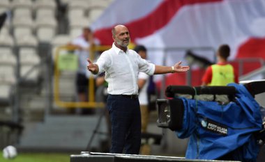 CRACOV, POLAND - AUGust 01, 2021: Polonya Futbol Ligi maçı Krakovia Krakow - Slask Wroclaw, Michal Probierz koçu (Cracovia) 